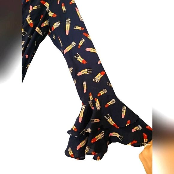 BEBE Denise Full Wrap Ruffle Detail Dress, Red & Pink Lipstick Print Novelty | 2 - Picture 9 of 12